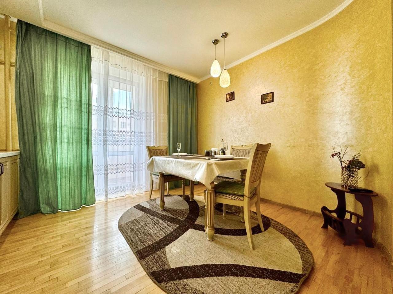 Apartpoltava Вишукані Просторі Апартаменти, Аграрний Університет, Звітна Документація Luaran gambar