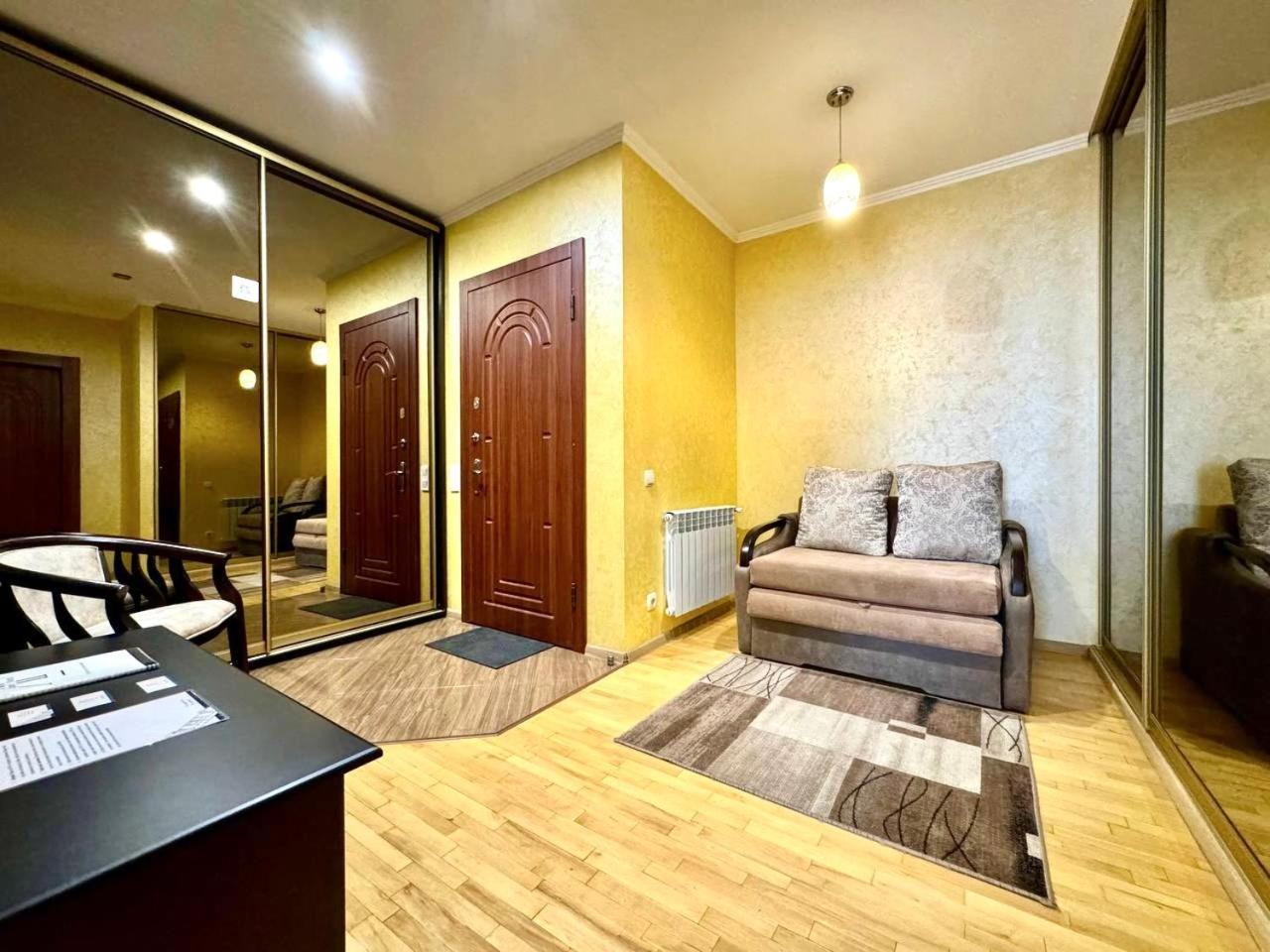 Apartpoltava Вишукані Просторі Апартаменти, Аграрний Університет, Звітна Документація Luaran gambar